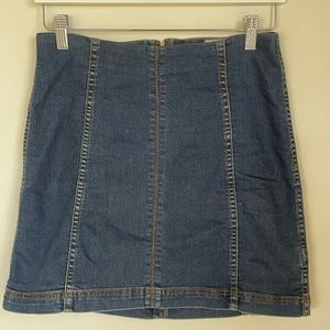 Free People stretch denim mini w back zip. Size 8